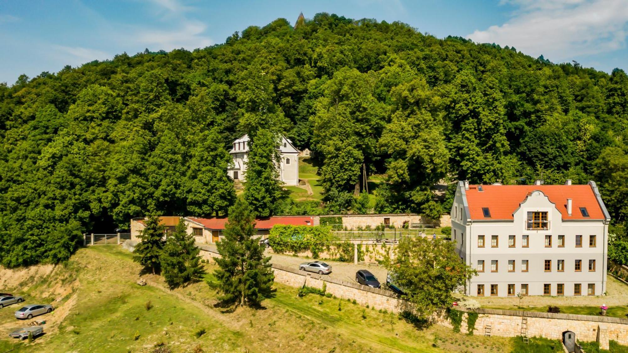 Monte Cuma Uroczysko Pod Zamkiem Grodziec Lägenhet Zagrodno Exteriör bild